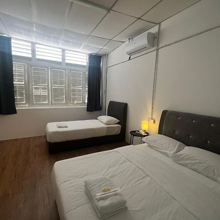 הוסטל Aayu Seckchuan George Town Penang מראה חיצוני תמונה
